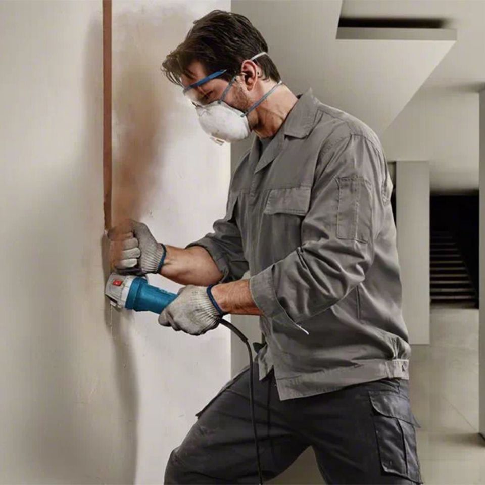 Bosch GWS 750 Professional  Avuç Taşlama Makinesi