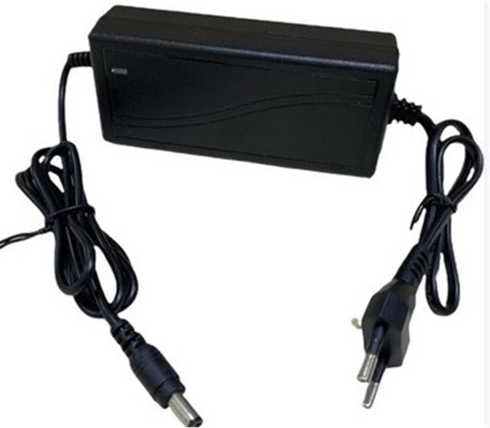 Expotech AD-1205 12V 5 Amper Plastik Adaptör